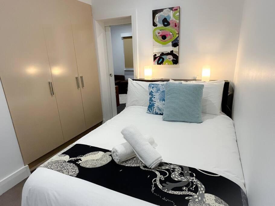 East Melbourne Unit With Courtyard公寓 外观 照片